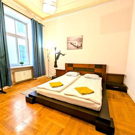 Mosaic Center Apartments Рига Экстерьер фото