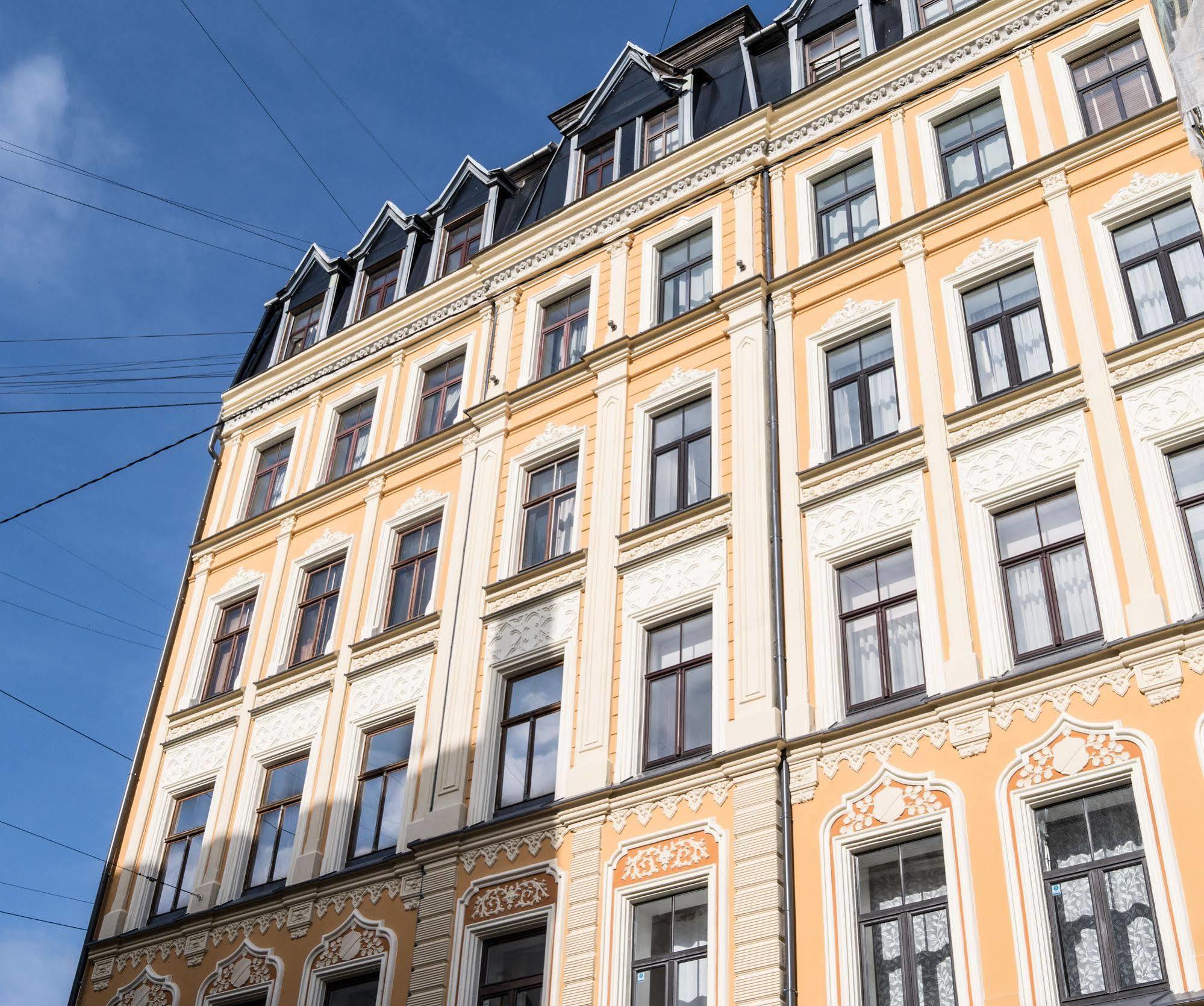 Mosaic Center Apartments Рига Экстерьер фото