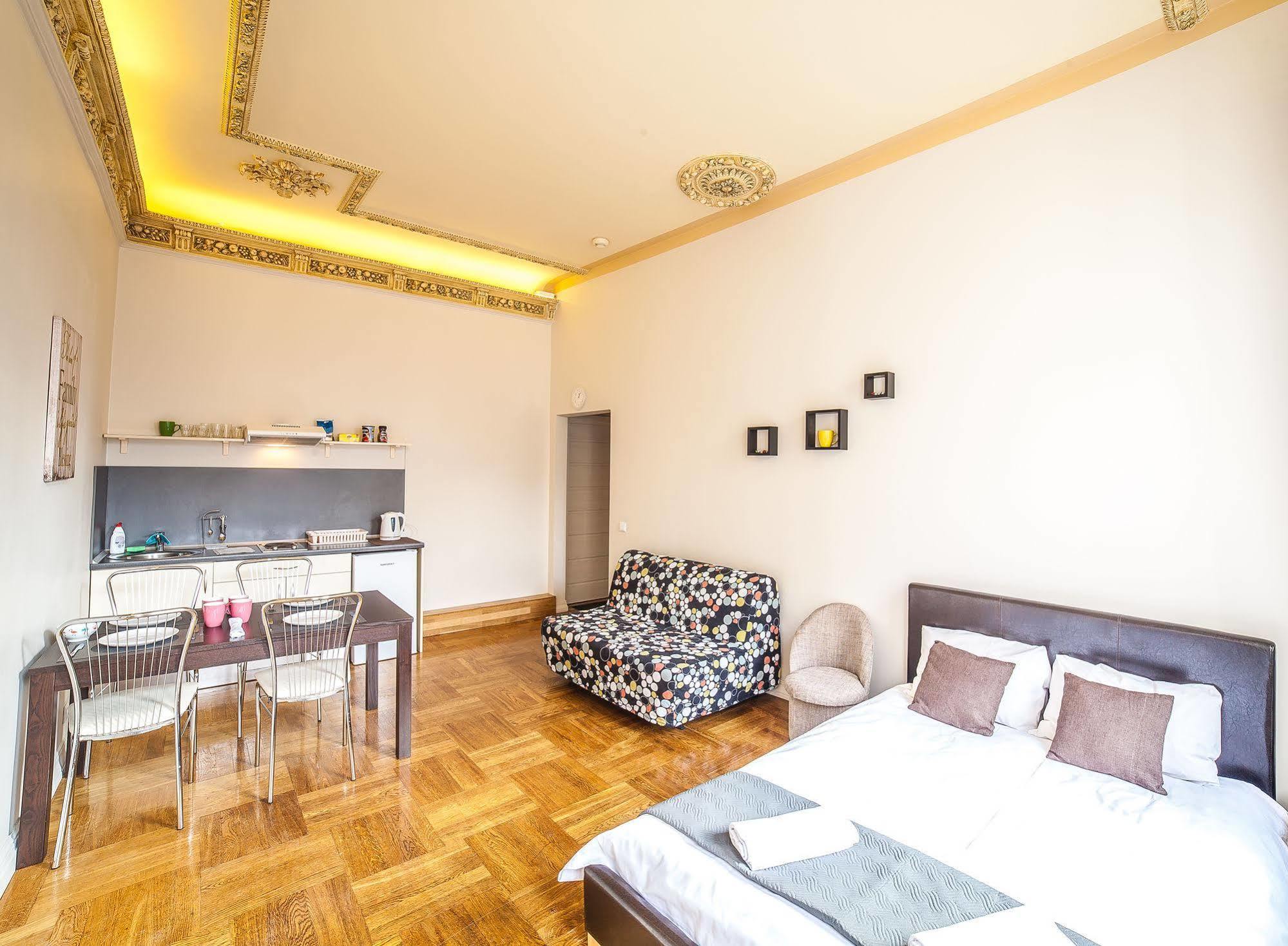 Mosaic Center Apartments Рига Экстерьер фото
